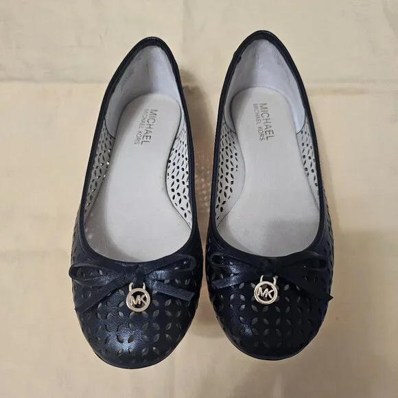 Michael Kors Fulton Liana Black Perforated Leather Flats Gold MK Logo Size 6 - Picture 7 of 11